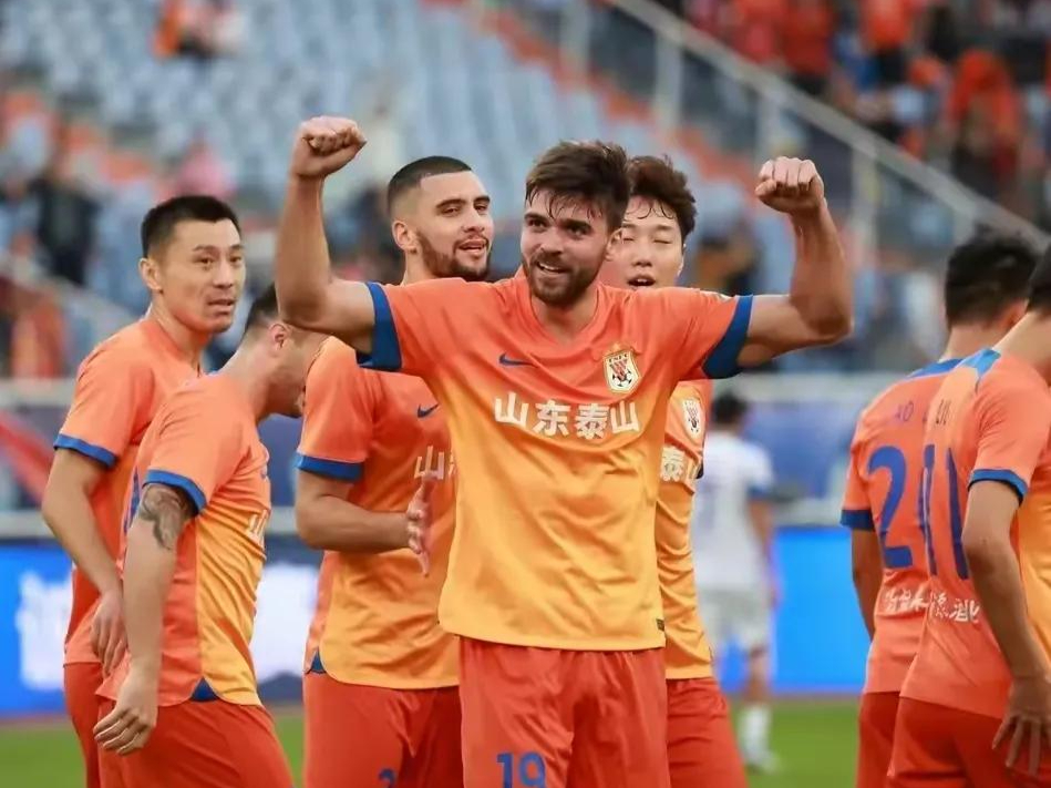 山东泰山迎足总杯关键赛，赛前防线松动，气氛紧张，球探报告显示潜力 -多米体育平台