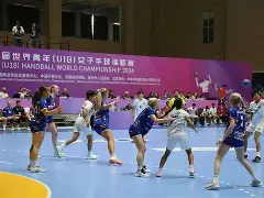 转会期体能课后，尤文图斯官宣签约备战足总杯，赛场秩序良好，细节决定成败的简单介绍-多米电竞